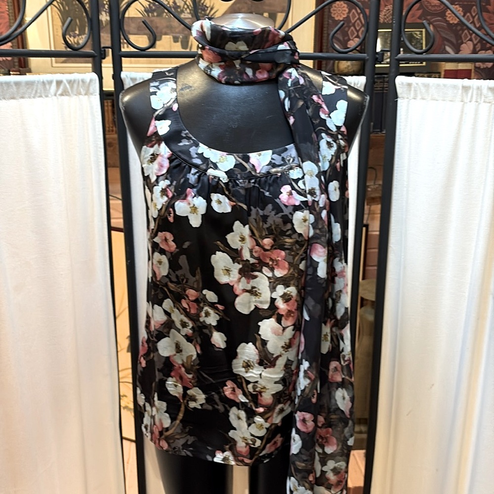 St. John 100% silk sleeveless top - size small -  with matching silk scarf